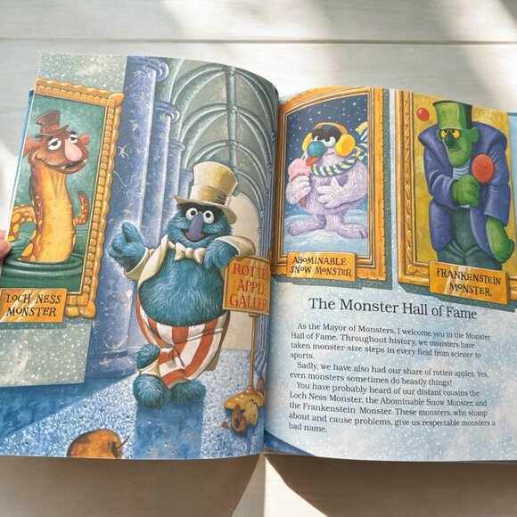 Sesame Street Hardbound In The City Book Vintage 1989 Volume 13 - Picture 9 of 9